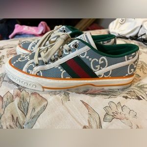 Gucci tennis shoes